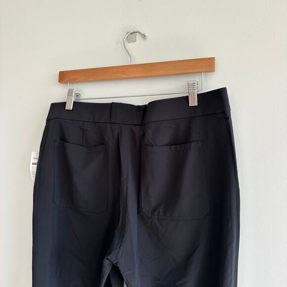 Athleta Tribeca Utility Crop Pant Black 10 NWT - Picture 10 of 12